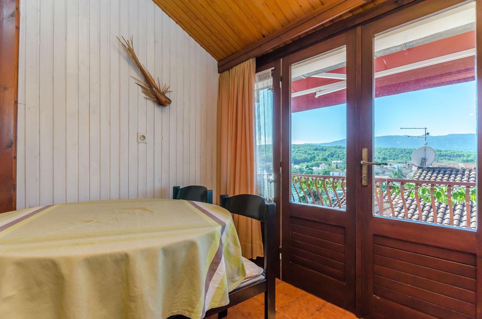 Apartments And Rooms Darinka Vrboska Exterior foto